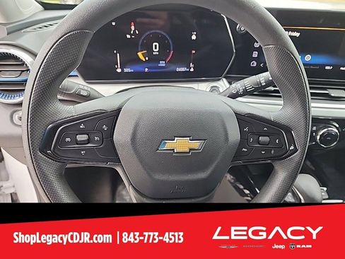 Used 2024 Chevrolet Trax LT image 16