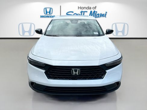 New 2025 Honda Accord SE image 2