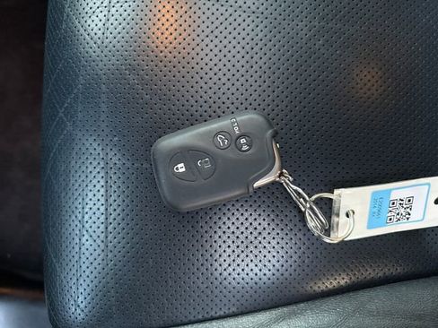 Used 2014 Lexus RX 450h FWD image 30