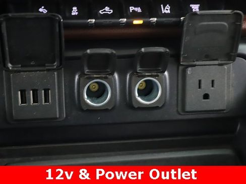 Used 2015 Chevrolet Silverado 2500 High Country w/ Duramax Plus Package image 26