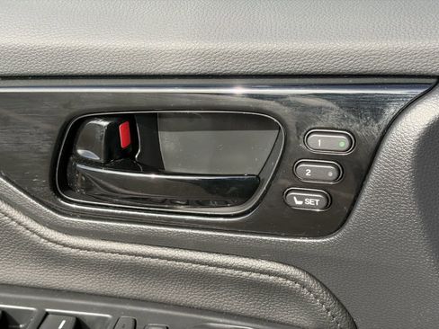 Used 2024 Honda Odyssey Touring image 13