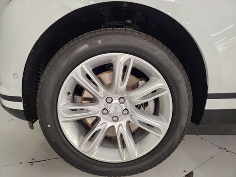 Used 2026 Land Rover Range Rover Velar S AWD/4WD image 14