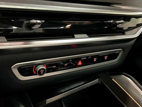 Used 2025 BMW X6 M60i image 36