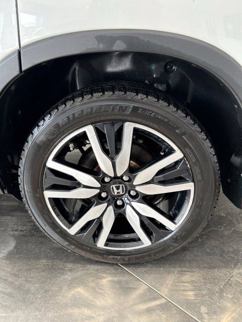 Used 2021 Honda Pilot Touring image 4
