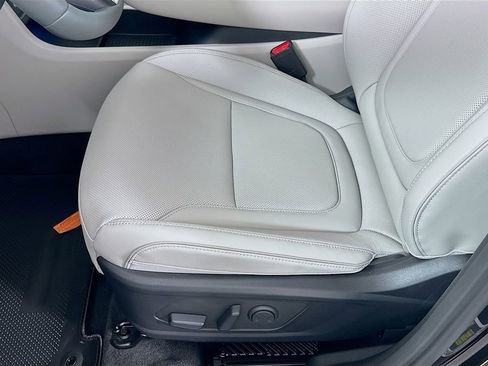 New 2026 Hyundai Tucson Limited image 21