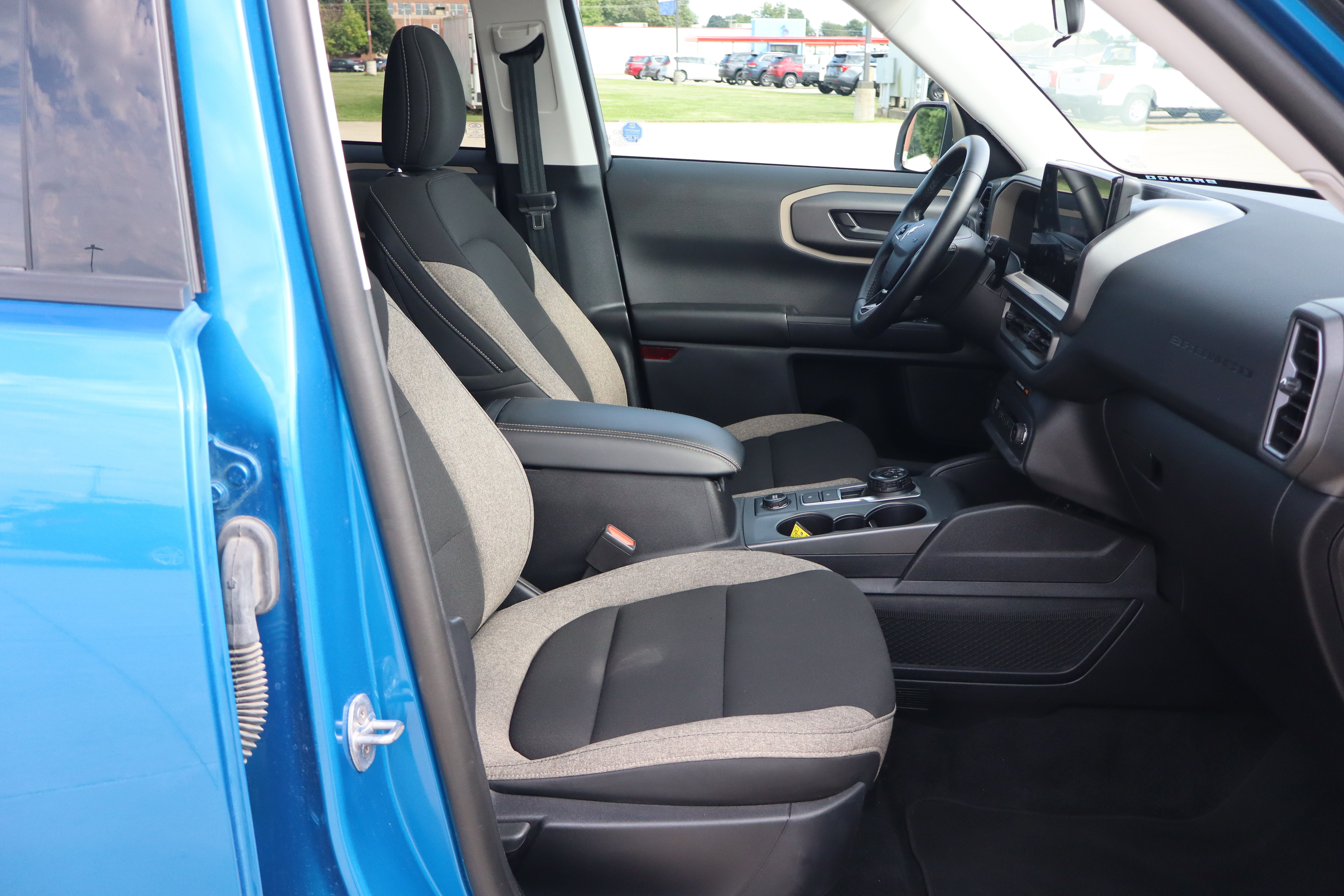 Used 2025 Ford Bronco Sport Big Bend w/ Convenience Package AWD/4WD image 13