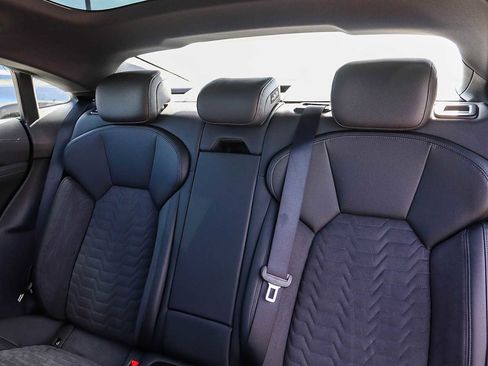 Used 2022 Audi e-tron GT Premium Plus image 24