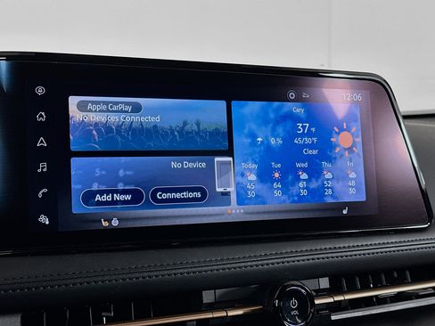 Used 2023 Nissan Ariya FWD image 21