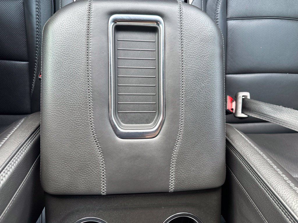 Used 2022 GMC Yukon Denali AWD/4WD image 7
