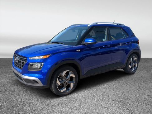 New 2025 Hyundai Venue SEL image 7