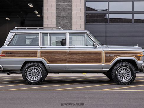 Used 1991 Jeep Grand Wagoneer AWD/4WD image 7