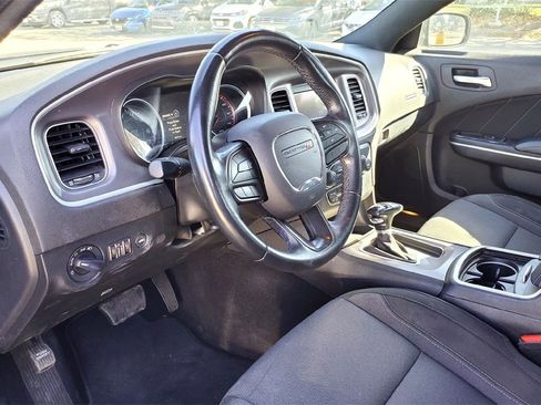 Used 2022 Dodge Charger SXT image 9