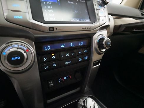 Used 2018 Toyota 4Runner Limited image 22