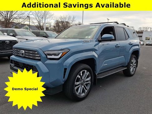 New 2025 Toyota 4Runner Limited AWD/4WD image 3