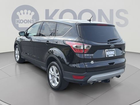 Used 2017 Ford Escape SE FWD image 4