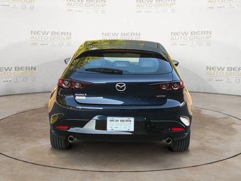 Used 2021 MAZDA MAZDA3 s FWD image 4