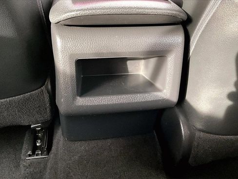 Certified 2021 Toyota Camry SE image 11