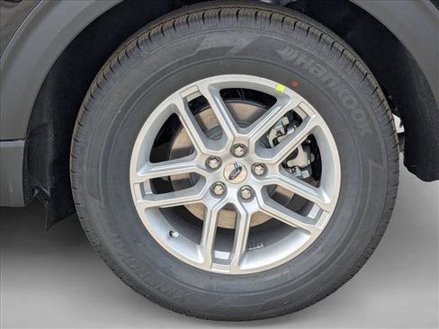 New 2026 Ford Explorer Active w/ Active Comfort Package image 9