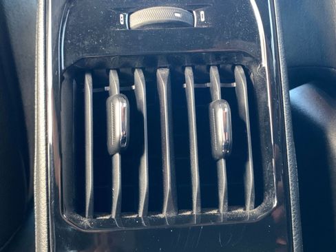 Used 2025 Jeep Compass Limited image 24