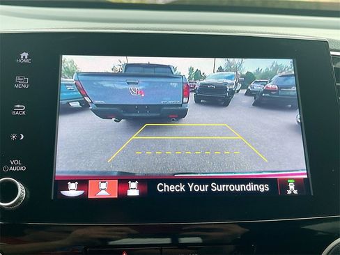 Used 2023 Honda Ridgeline RTL image 13