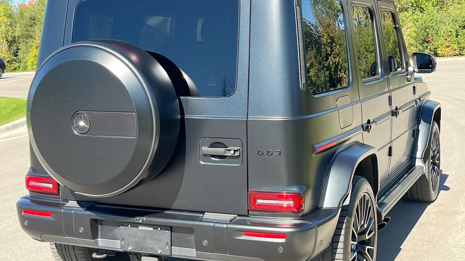 Certified 2025 Mercedes-Benz G 63 AMG 4MATIC image 18