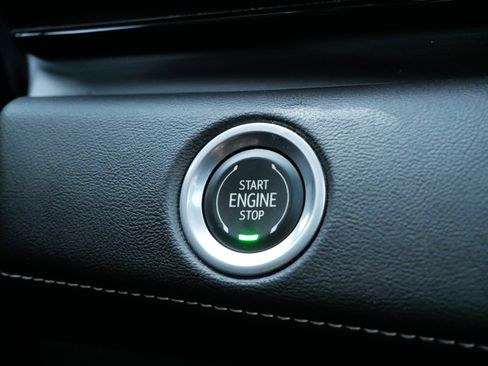 Used 2023 Cadillac Escalade Premium Luxury w/ Performance Package image 26