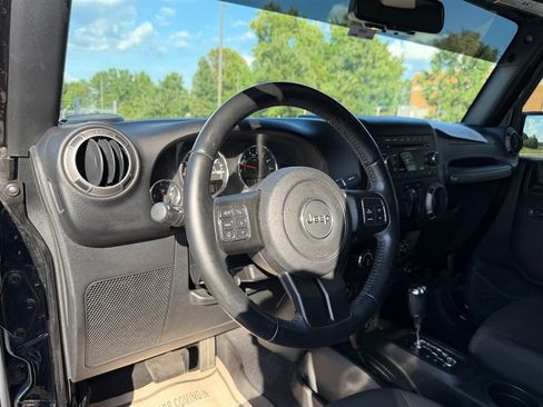 Used 2017 Jeep Wrangler Sport w/ Quick Order Package 24S AWD/4WD image 15