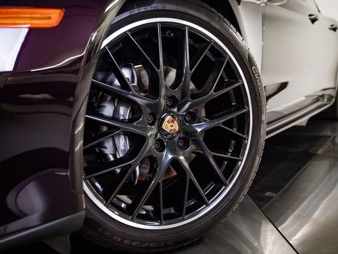 Certified 2023 Porsche Panamera Platinum Edition RWD image 12