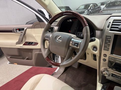 Used 2015 Lexus GX 460 w/ Premium Package image 44