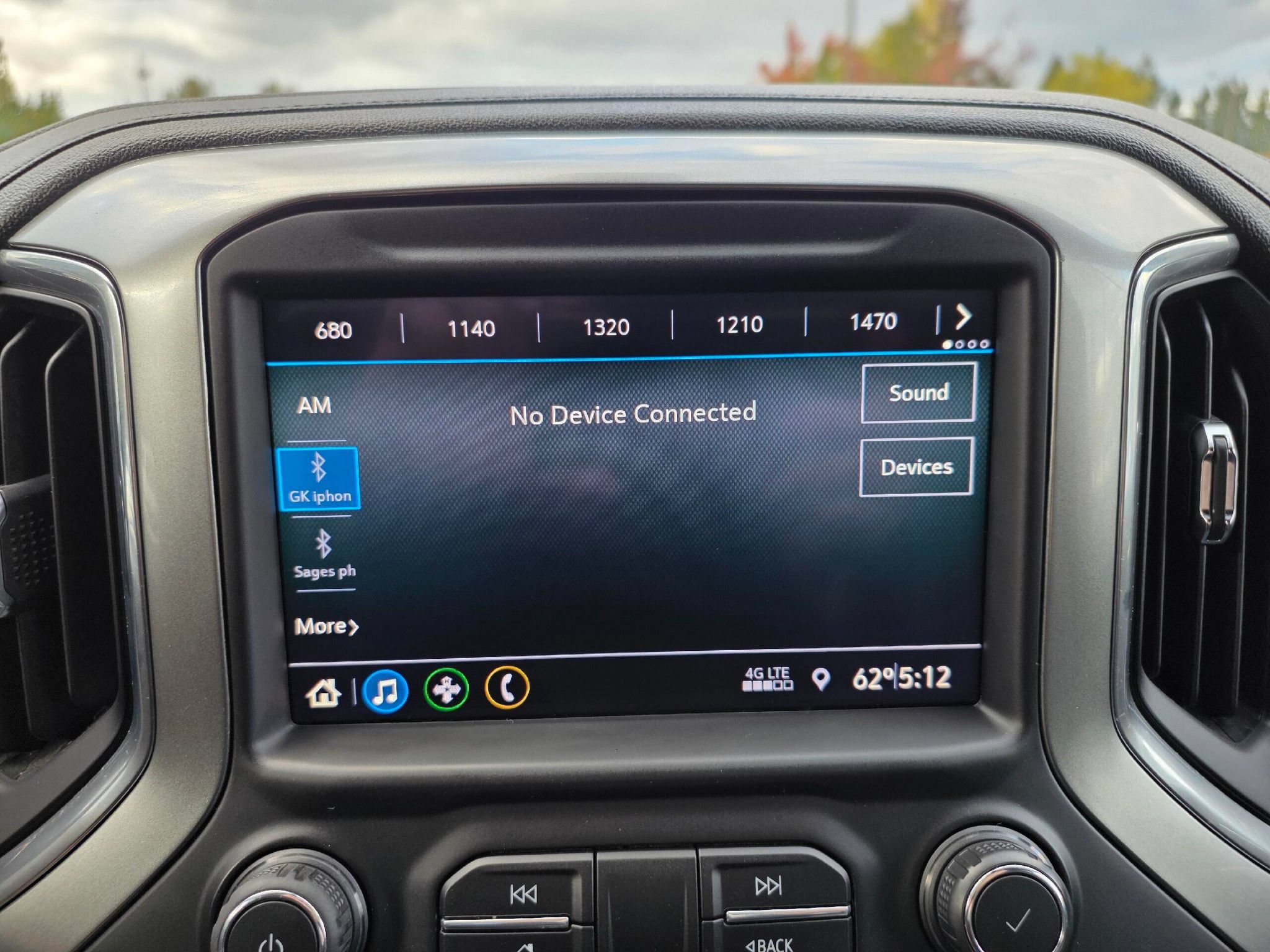Used 2020 Chevrolet Silverado 1500 RST AWD/4WD image 14