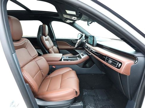 New 2026 Lincoln Aviator Reserve AWD/4WD image 19
