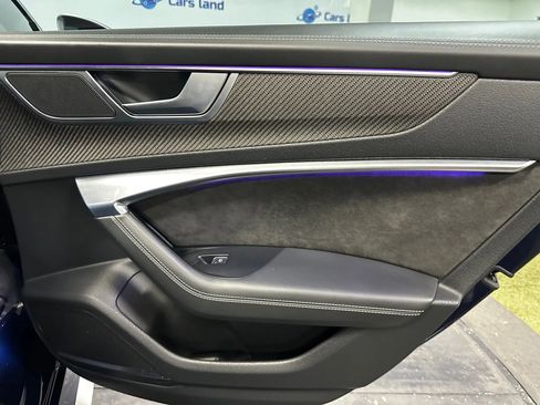 Used 2021 Audi RS 7 Prestige image 25