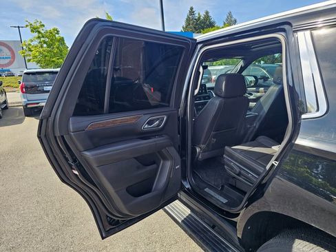 Used 2021 Chevrolet Tahoe High Country w/ Premium Package AWD/4WD image 22