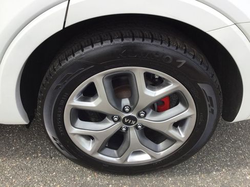 Used 2019 Kia Sorento SX image 10