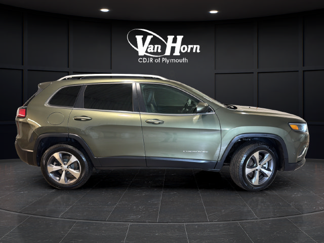 Used 2021 Jeep Cherokee Limited w/ Trailer Tow Group AWD/4WD image 8