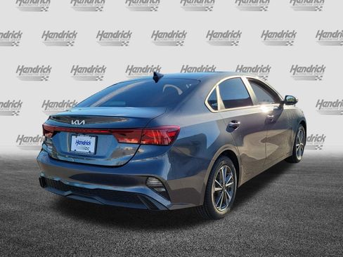 Used 2023 Kia Forte LXS w/ LXS Technology Package FWD image 7