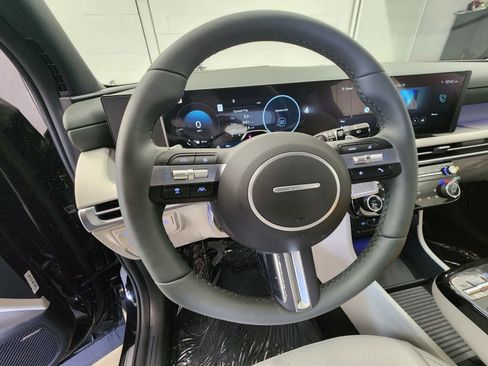 New 2026 Hyundai Tucson Limited image 11