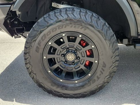 Used 2023 Ford Bronco Badlands AWD/4WD image 6