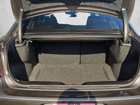 Used 2020 Dodge Charger SXT RWD image 6