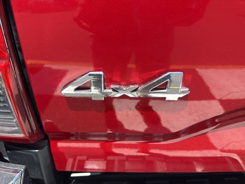 Used 2017 Toyota Tacoma SR5 w/ Tow Package AWD/4WD image 47