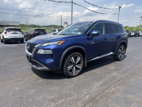 Used 2023 Nissan Rogue SL w/ SL Premium Package AWD/4WD image 8