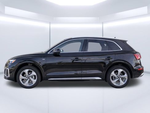 Used 2023 Audi Q5 2.0T Premium Plus w/ Premium Plus Package AWD/4WD image 6