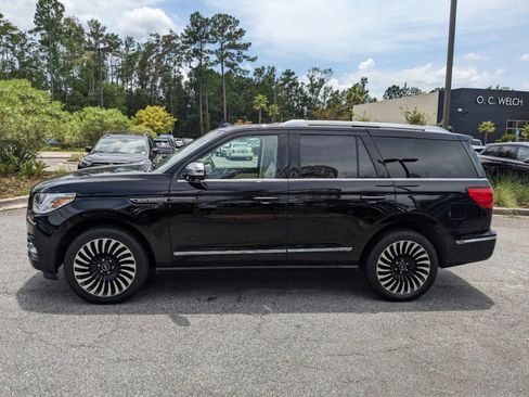 Used 2021 Lincoln Navigator Black Label image 8