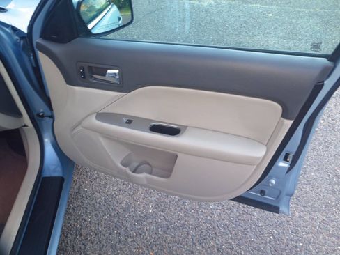 Used 2010 Ford Fusion Hybrid FWD image 20