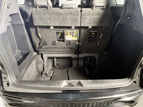 Used 2021 Toyota Sienna XSE w/ XSE Plus Package image 26