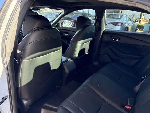 Used 2024 Honda Accord Sport image 11