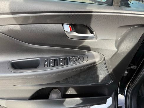 Certified 2022 Hyundai Santa Fe SEL image 11