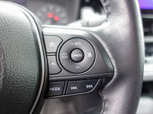 Certified 2023 Toyota Corolla SE image 18