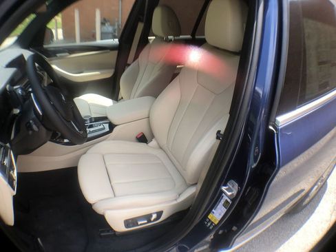 Used 2021 BMW X3 xDrive30i w/ Premium Package image 33