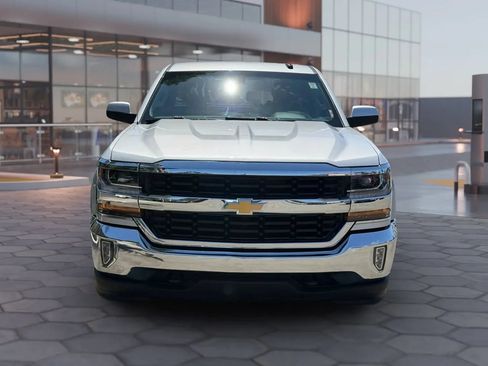 Used 2018 Chevrolet Silverado 1500 LT w/ All Star Edition AWD/4WD image 9